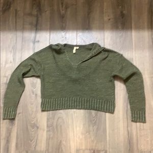 Hooded knit cropped sweater